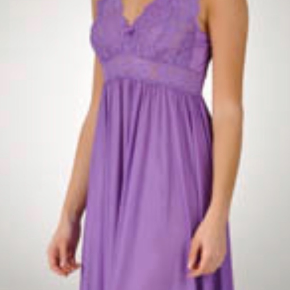 Shadow line new xxl purple gown